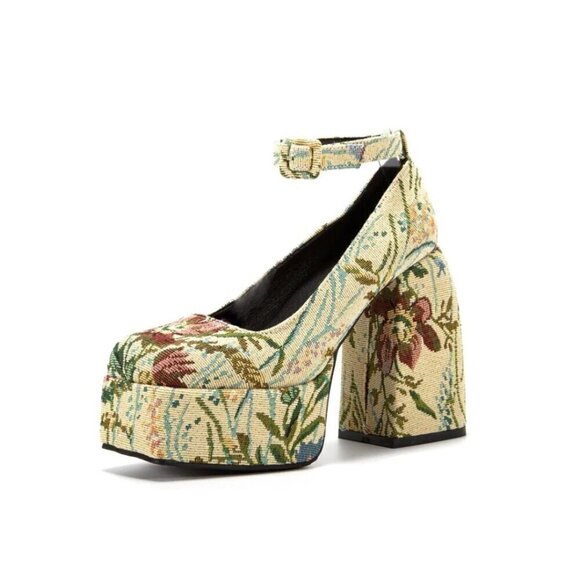VINTAGE INSPIRED TAPESTRY PLATFORM MARY JANE HEELS - Picture 2 of 5